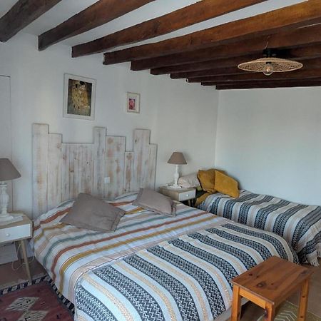 La Briarde Triple Pdj Bed & Breakfast Boissy-le-Chatel Екстериор снимка
